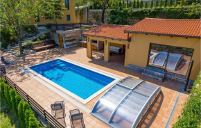 Nice home in Poljane w/ Outdoor swimming pool and 4 Bedrooms